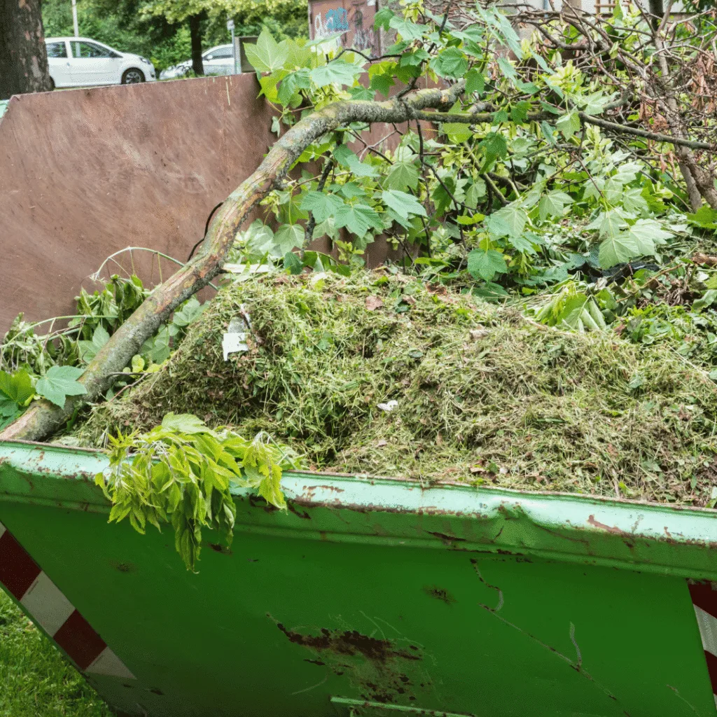 Déchets verts prêts à être collectés